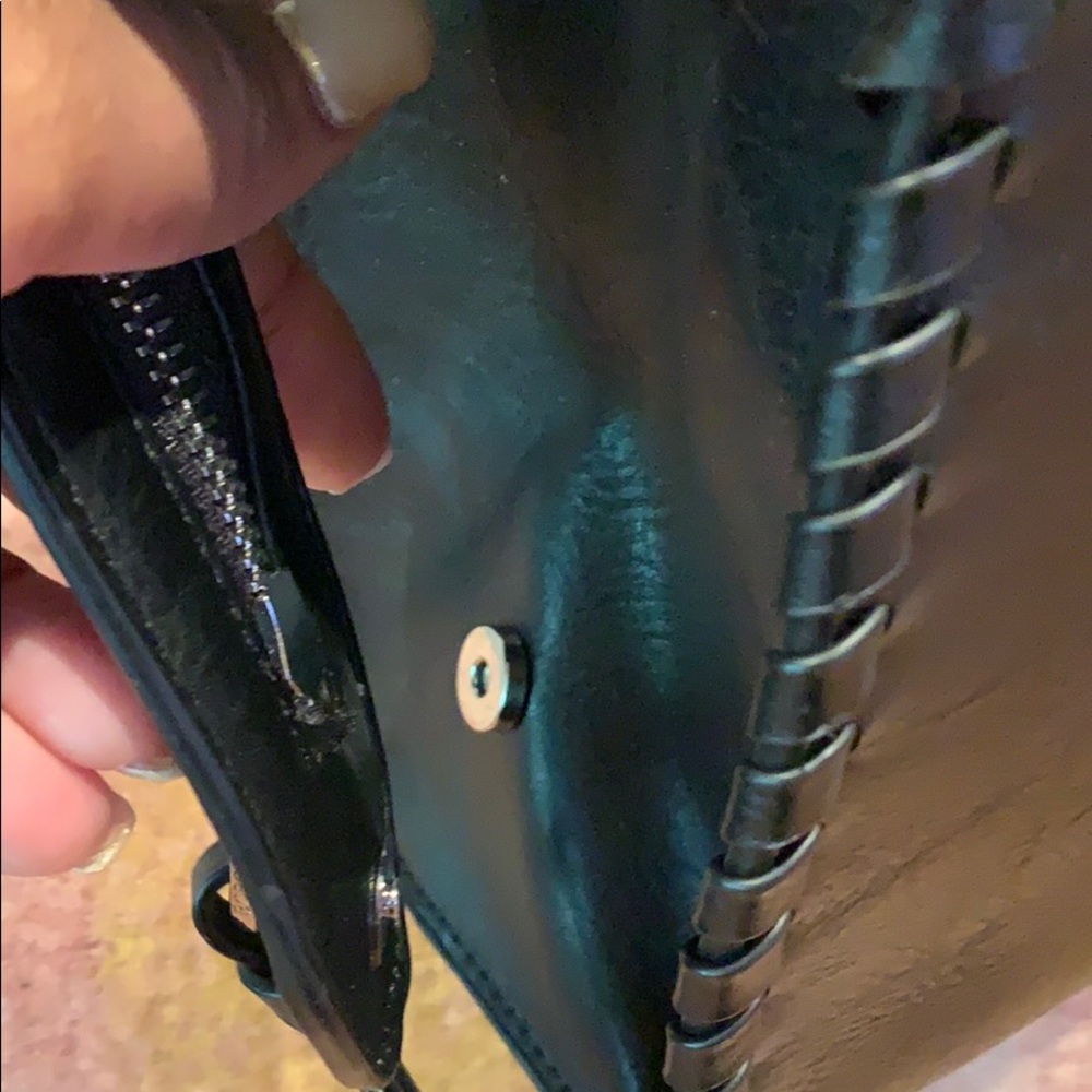 BCBGeneration medium sized black purse - Picture 7 of 8